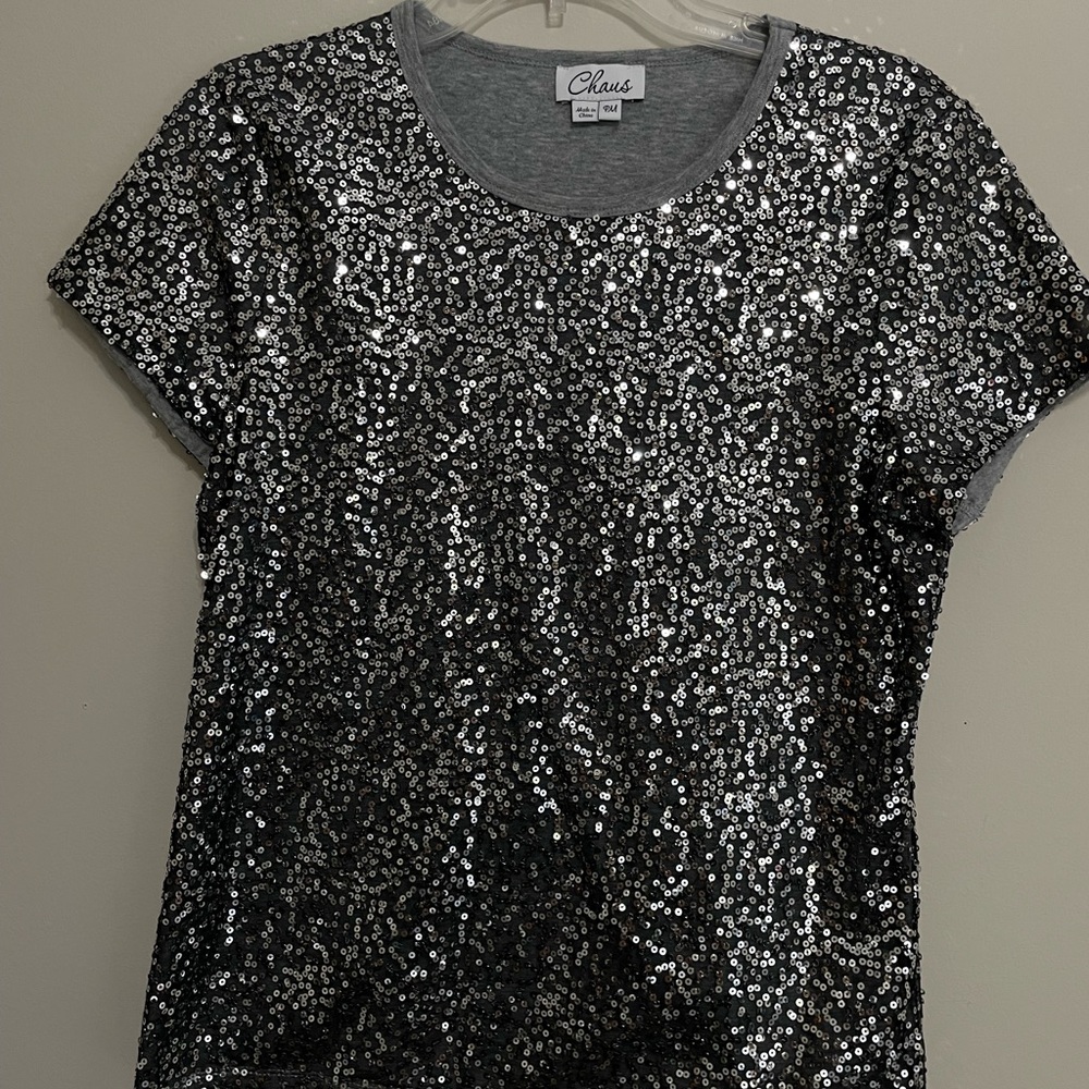 Chaus Silver‎ Sequin Short Sleeve Top~ Size P/M ~ Great for the Holidays
